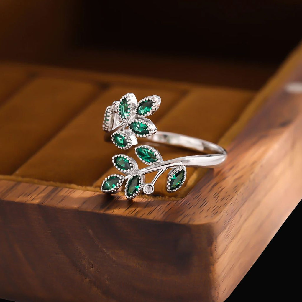 Forest Majesty - Norse Women's Ring - Detailed View | Epic Loot Shop