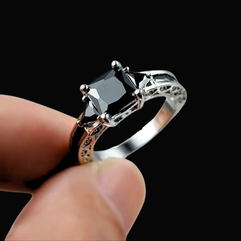 Midnight Empress Ring - Norse Women's Ring - Detailed View | Epic Loot Shop