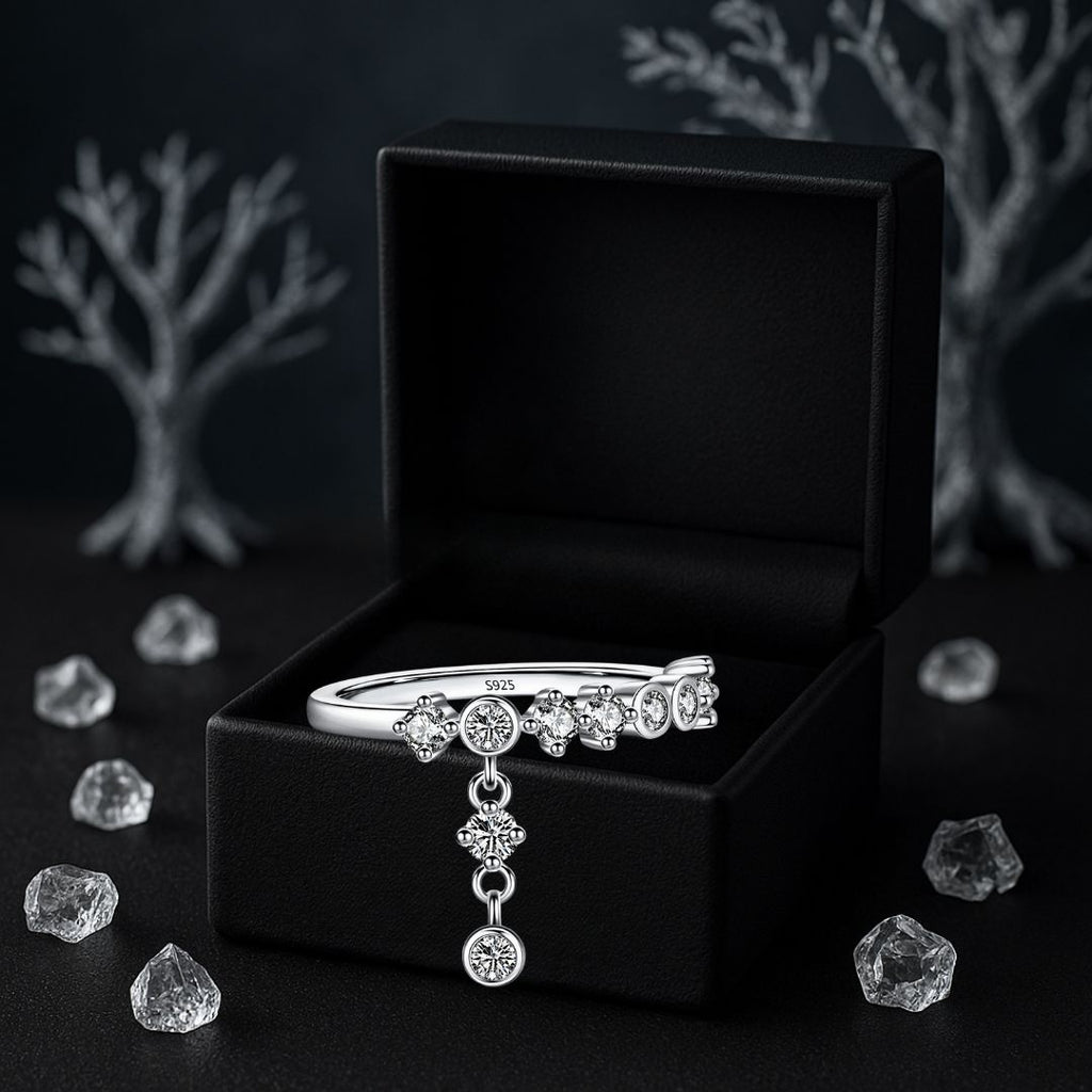 Skýra Ring - Norse Women's Ring - Alternative Angle | Epic Loot Shop