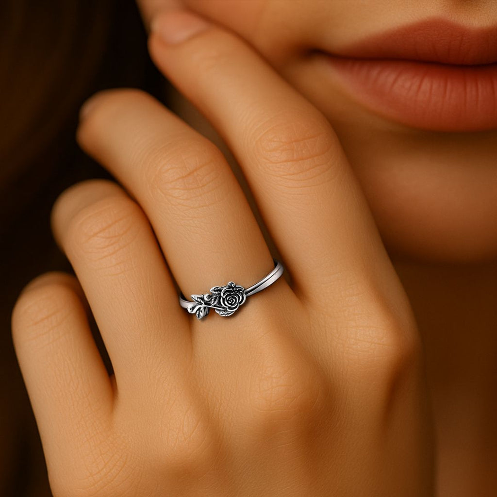 Nóttblóm Ring - Norse Women's Ring - Alternative Angle | Epic Loot Shop