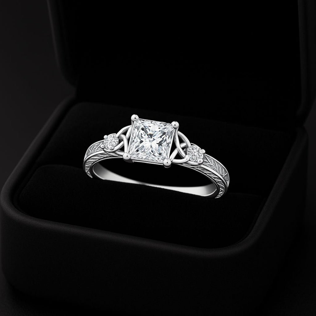 Brithael Ring - Norse Women's Ring - Close-up | Epic Loot Shop