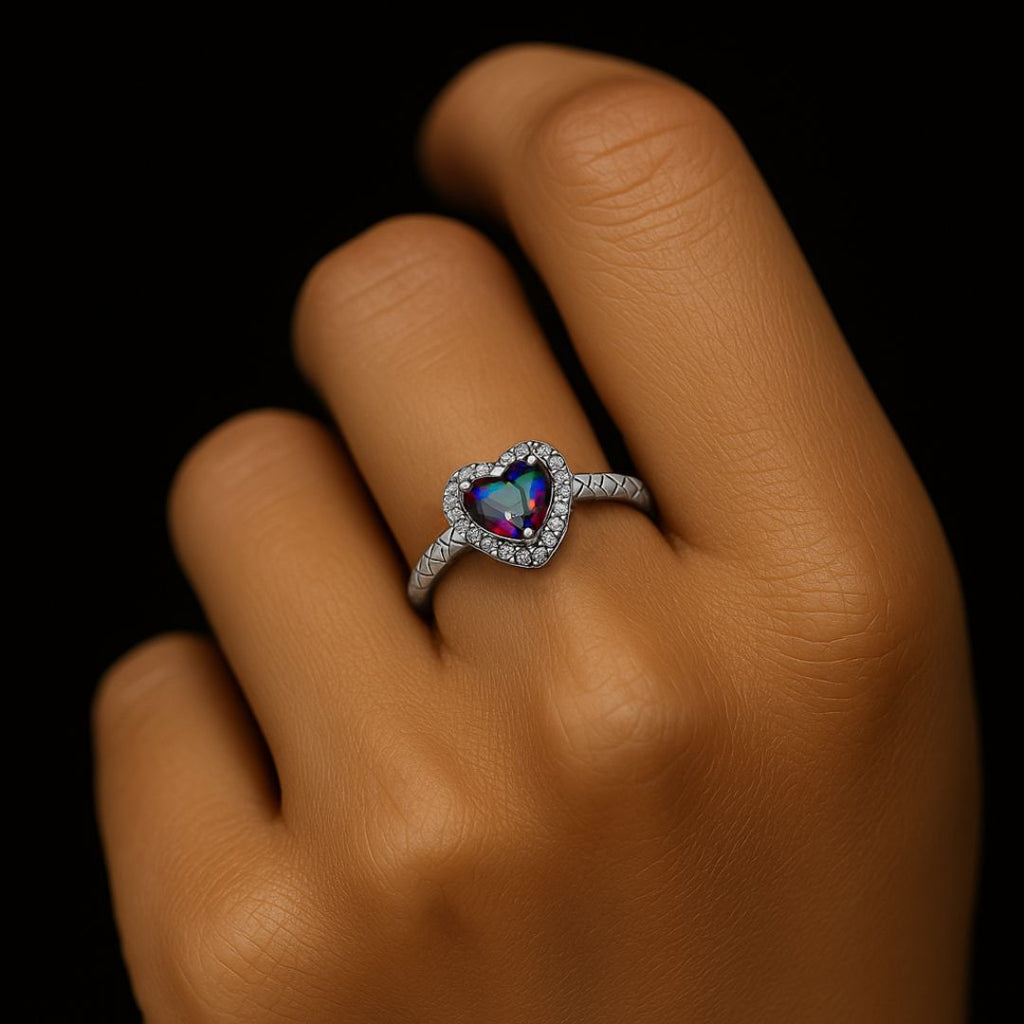 Eclipseheart Ring - Norse Women's Ring - Close-up | Epic Loot Shop