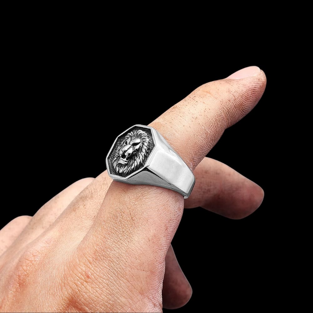 Ancient Greek Lion Valor Ring