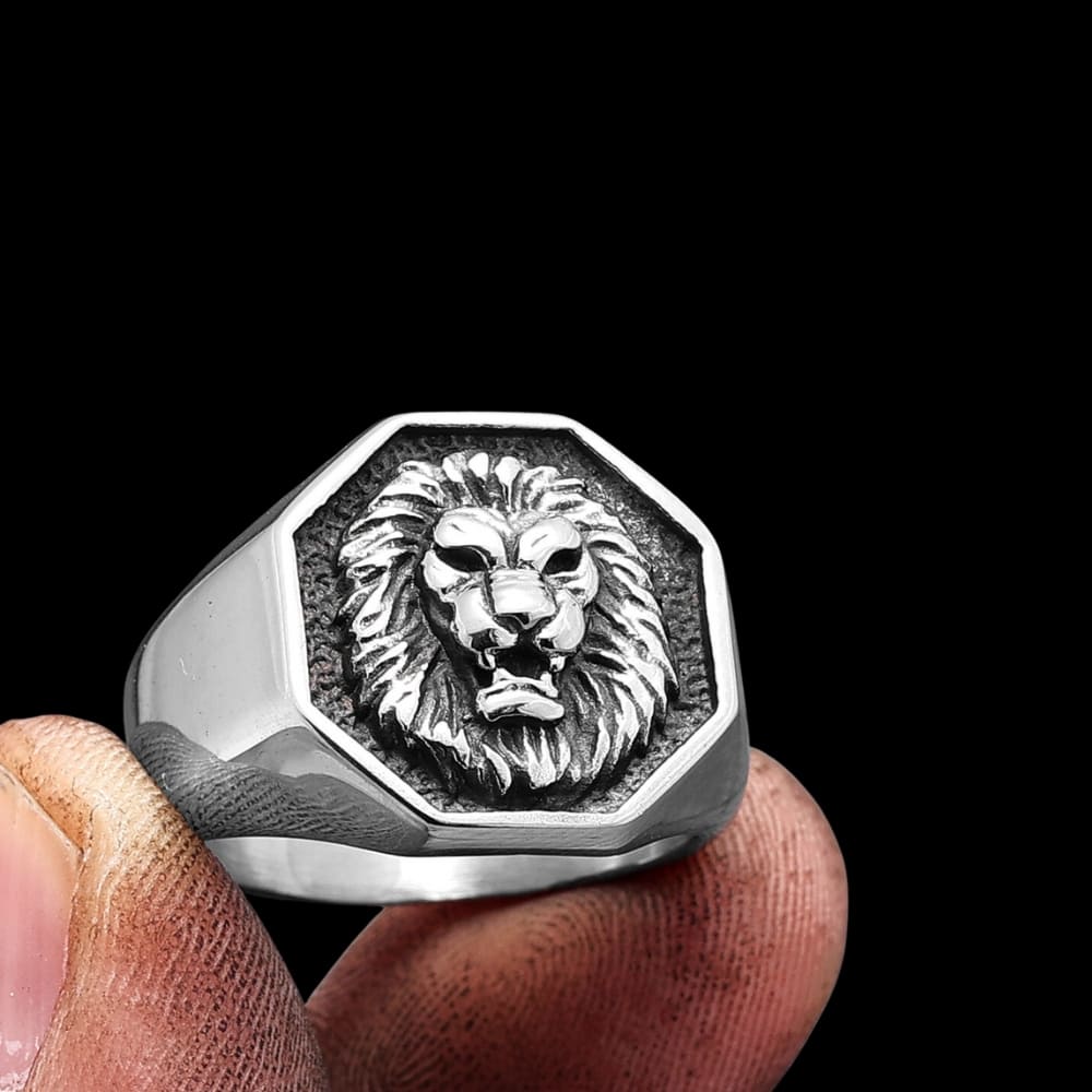 Ancient Greek Lion Valor Ring