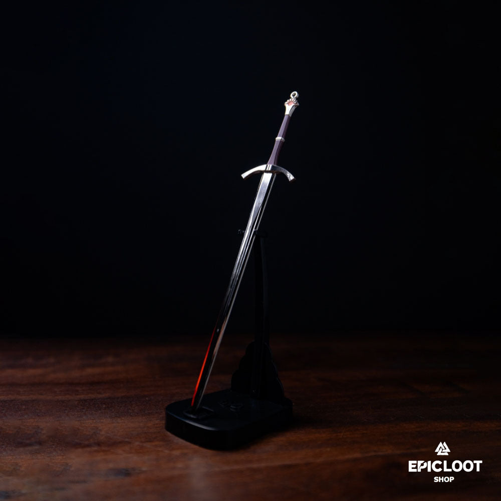 Radiant Champion's Blade: Tribute to the Legendary Defender