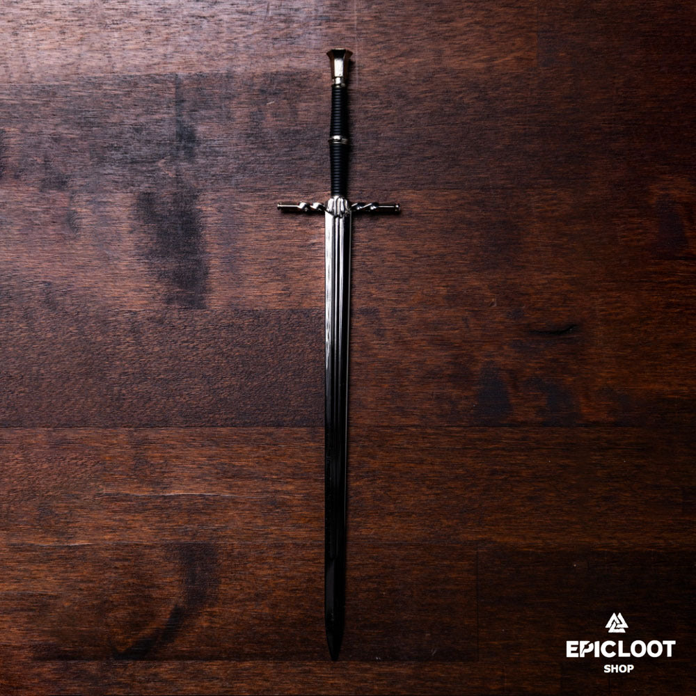 Medieval Warrior's Steel Blade: A Tribute to the Fabled Swordsman