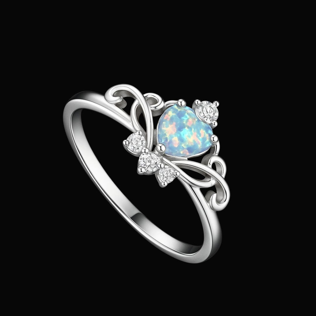 Auroralyn Ring - Norse Women's Ring - Close-up | Epic Loot Shop