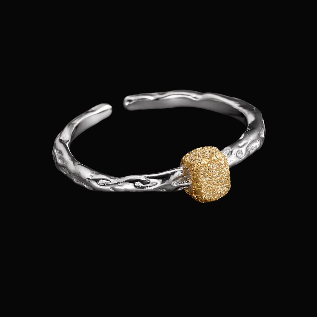 Golden Straw Ring - Norse Women's Ring - Detailed View | Epic Loot Shop