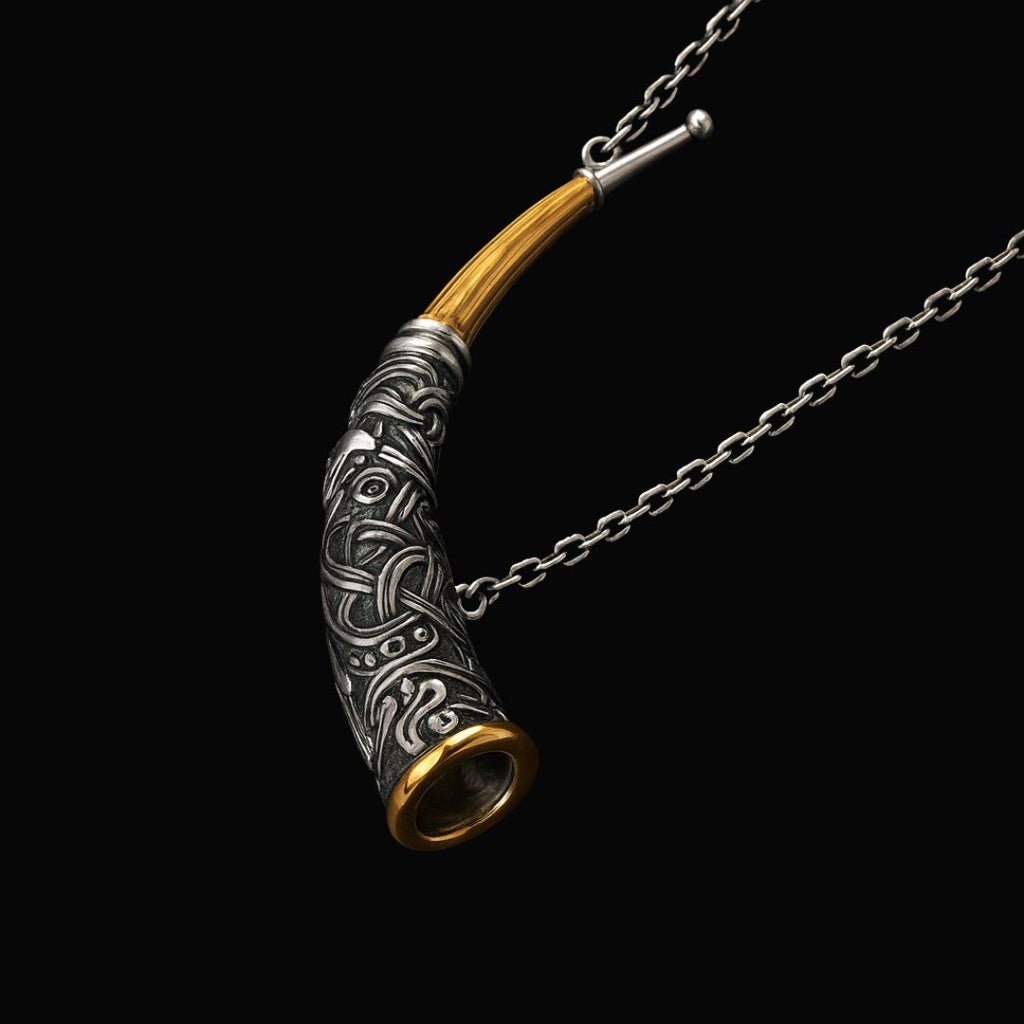 Northern Call Necklace - Viking Necklace - Close-up | Epic Loot Shop