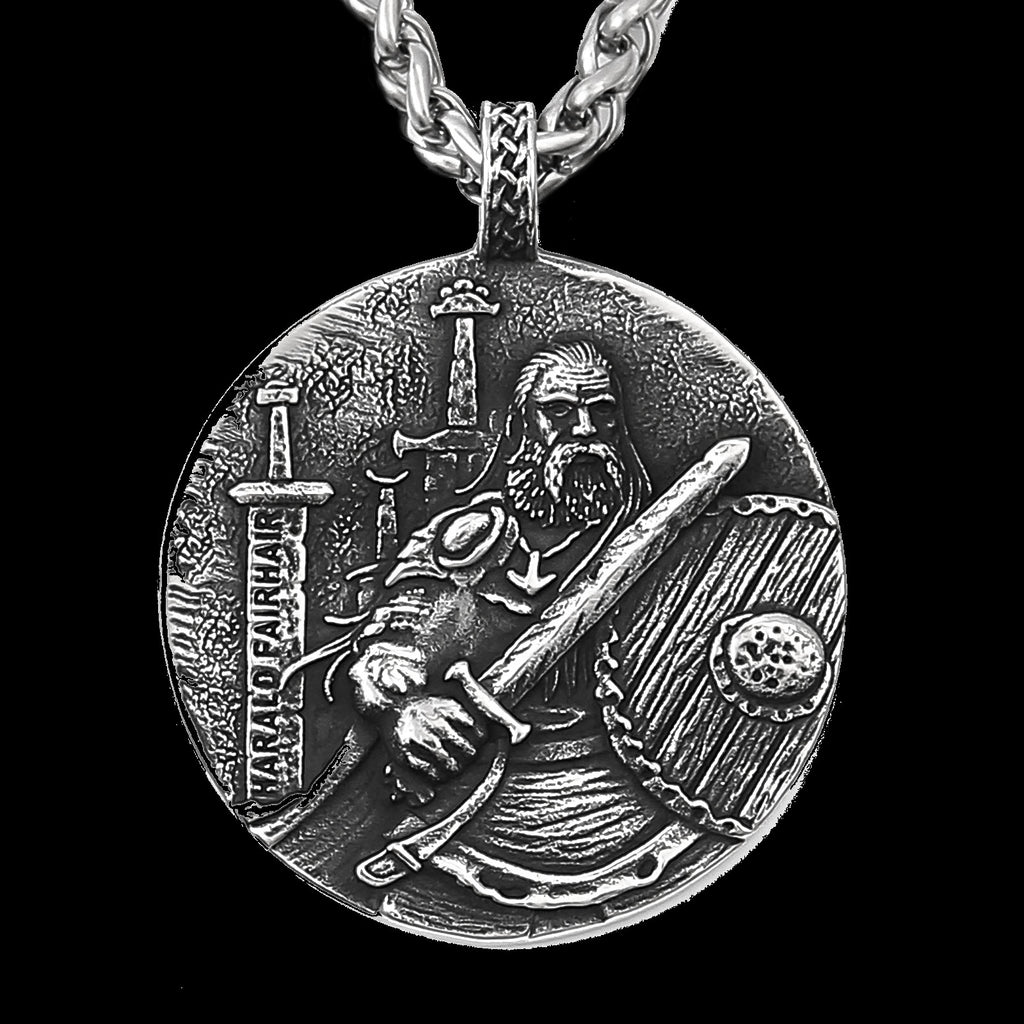 Harald Fairhair King Pendant Necklace - Viking Necklace - Detailed View | Epic Loot Shop