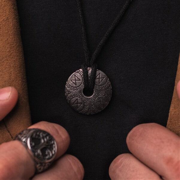 Dagaz Rune Pendant Neckalce
