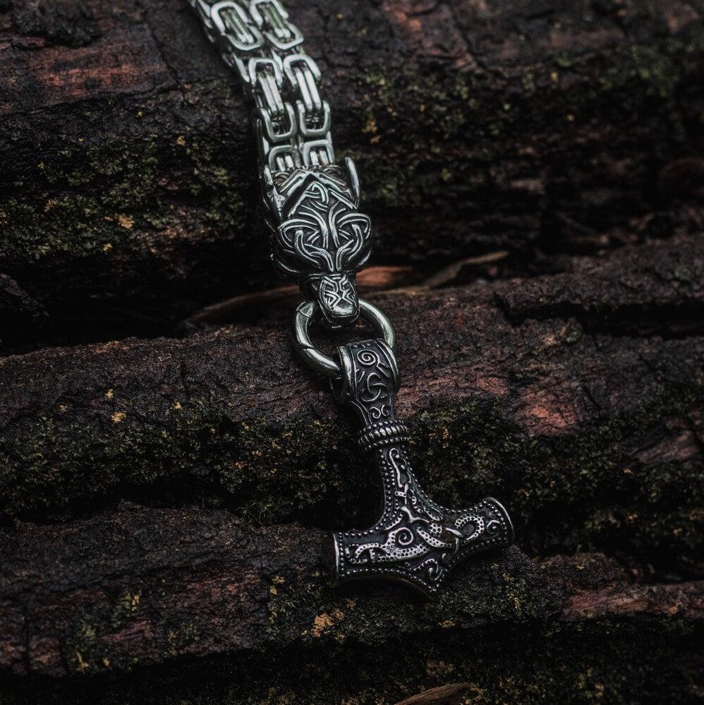 King Chain Fenrir Holding Mjolnir Pendant