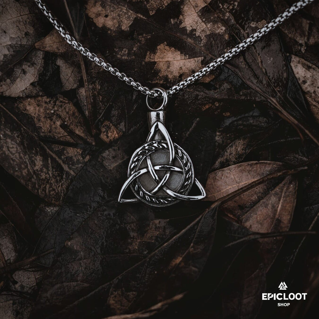 Stunning Celtic Trinity Knot Pendant