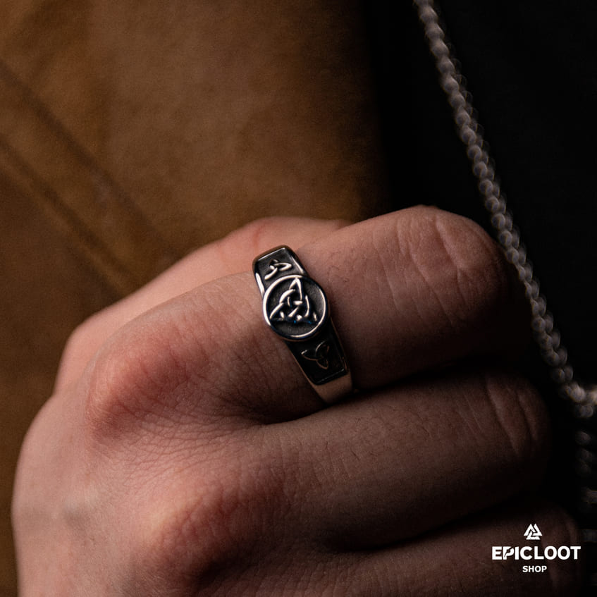 The Celtic Trinity Knot Ring