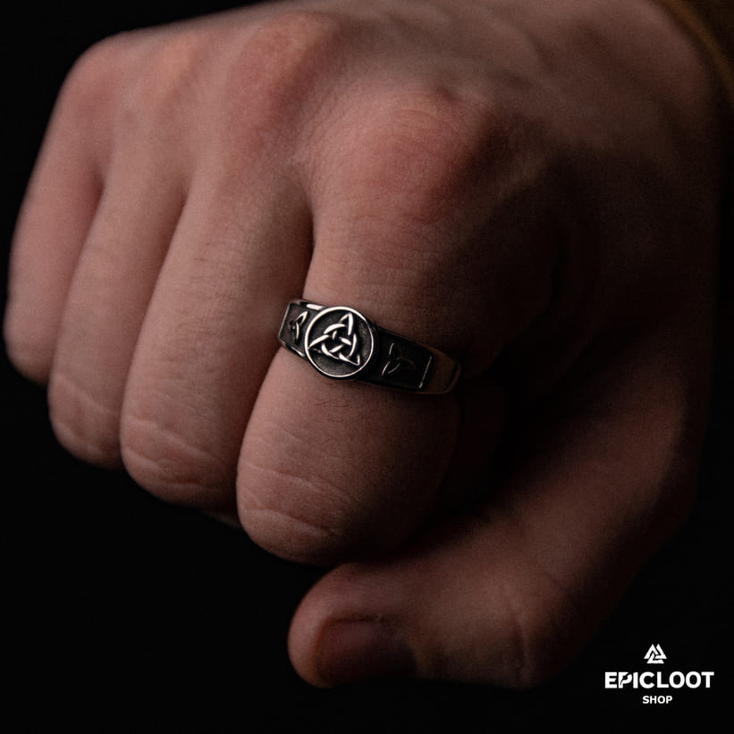 The Celtic Trinity Knot Ring