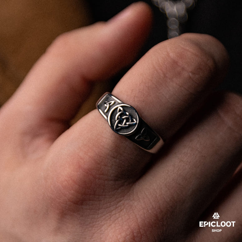 The Celtic Trinity Knot Ring