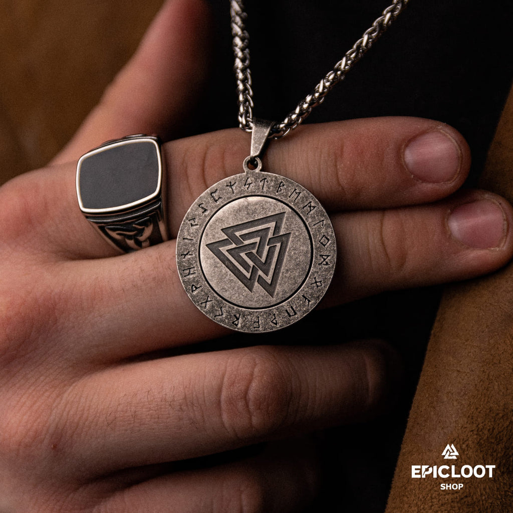 Nordic Symbol Valknut Rotating Pendnat Necklace