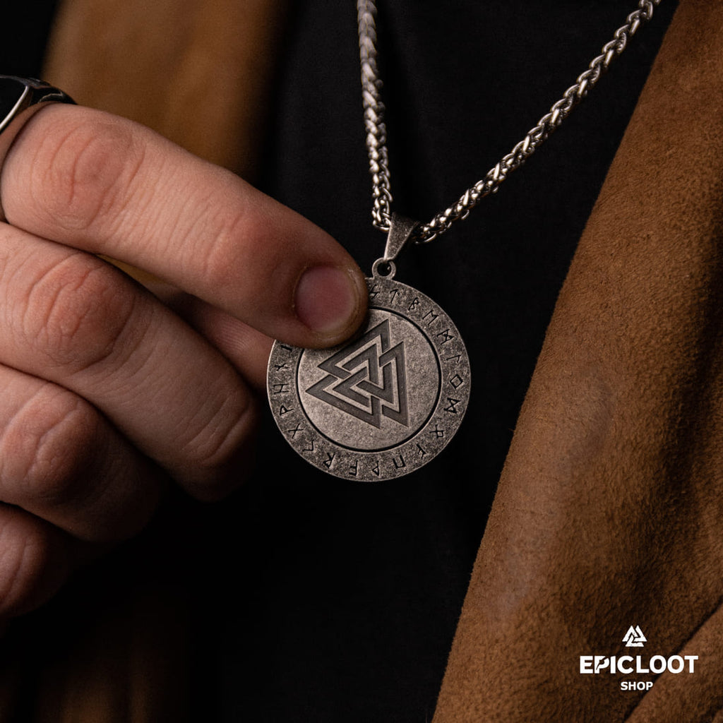 Nordic Symbol Valknut Rotating Pendnat Necklace