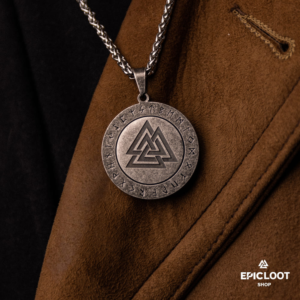 Nordic Symbol Valknut Rotating Pendnat Necklace