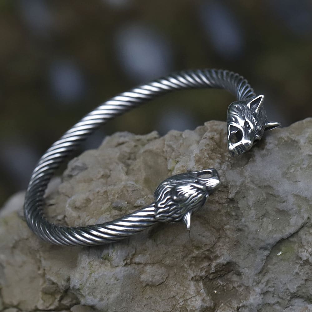 Geri and Freki Wolves Viking Bracelet