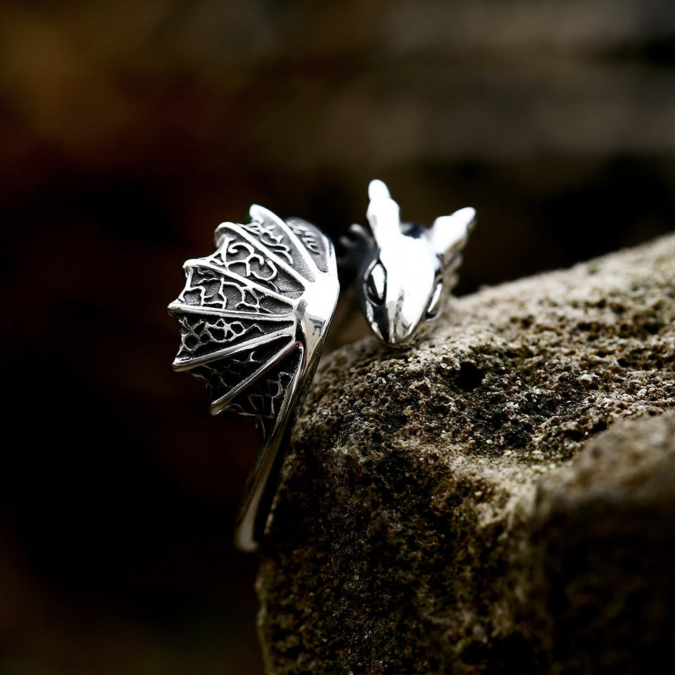 The Flying Dragon Ring
