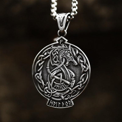 Fenrir wolf pendant necklace