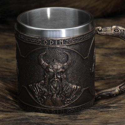 Severský vikingský korbel Odin