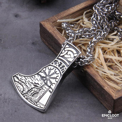 Collana con Ascia del Guerriero Vichingo, Intagli Norreni