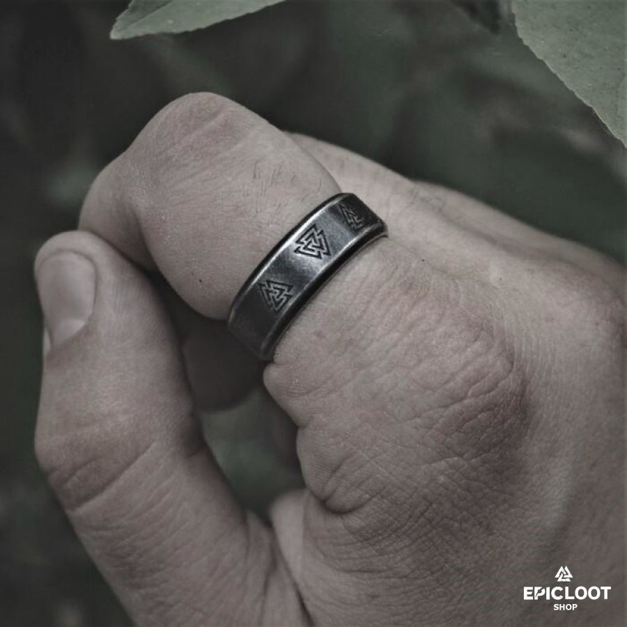 Runic Valknut Ring