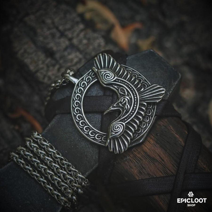 The guarding Raven Necklace