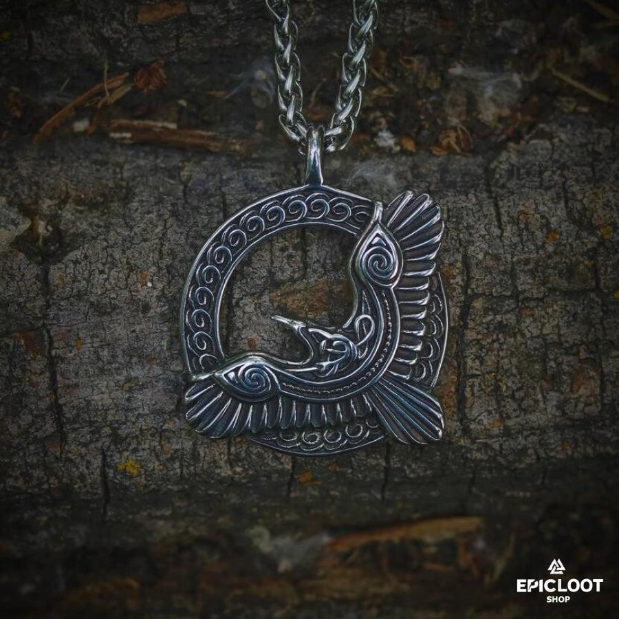 The guarding Raven Necklace