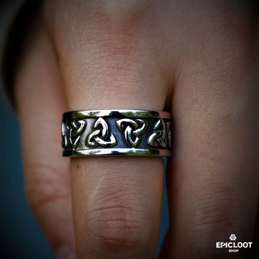 Trinity Knot Nordic Ring