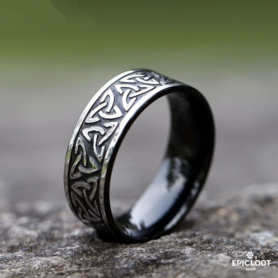 Trinity Knot Nordic Ring