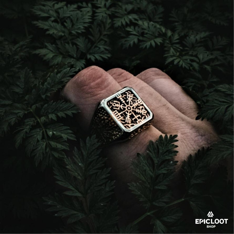 Vegvisir Yggdrasil Ring