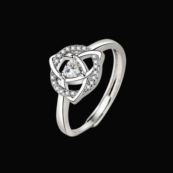 Triquetra Ring of Unity - Norse Women's Ring | Epic Loot Shop