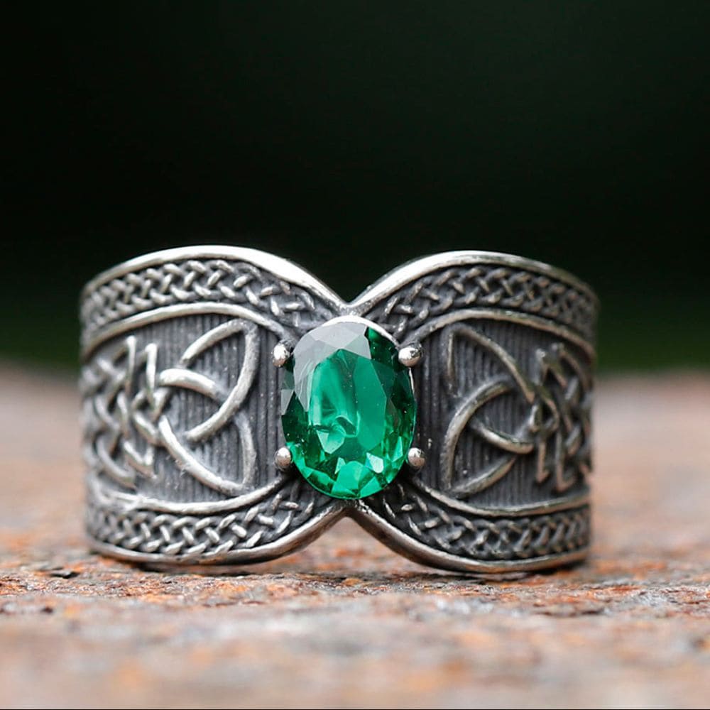 Celtic Knot Ring with Green Gemstone