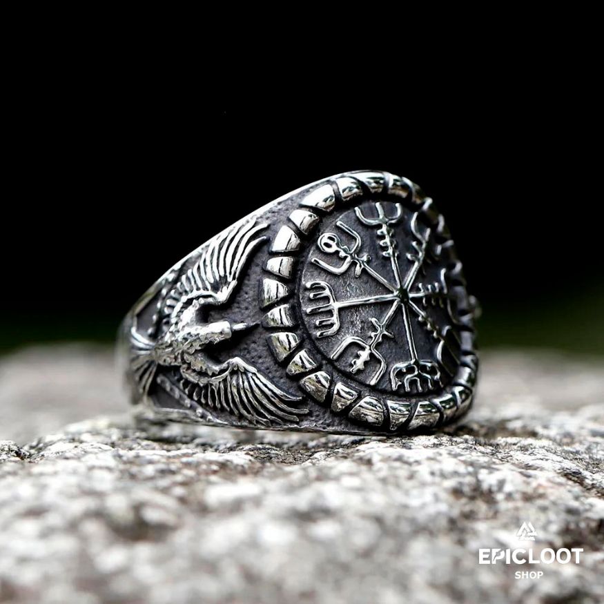 Viking Ring Vegvisir Symbol with Ravens