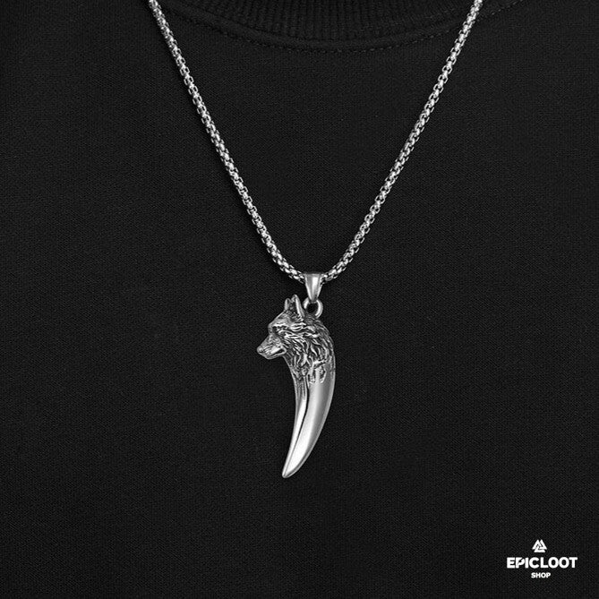 Wolf Necklace : The Spirit of Tenacity