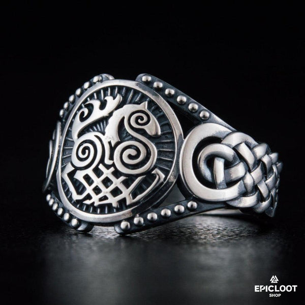 925 silver Sleipnir Symbol Viking Style - Handcrafted Viking Ring - Close-up | Epic Loot Shop