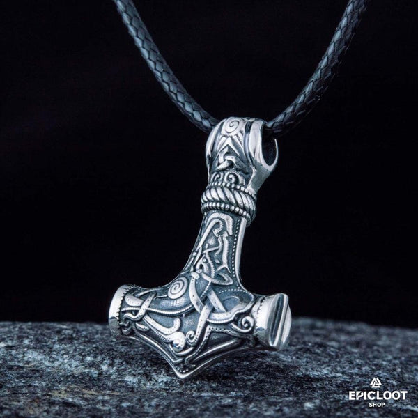 Stříbrný přívěsek 925 Thorovo kladivo Mjolnir