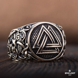 Vikingský prsten Valknut zdobený bronz