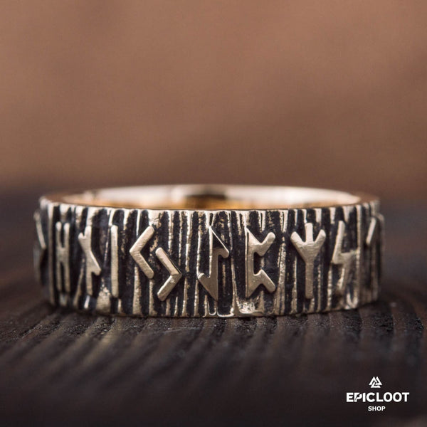 Anello Vichingo in Bronzo con Rune Elder Futhark