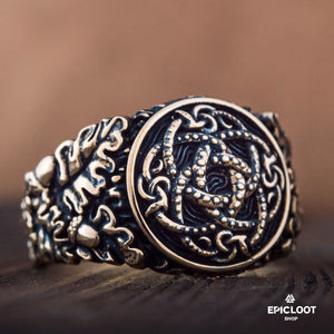 Bronzový vikingský prsten s motivem Jormungandru