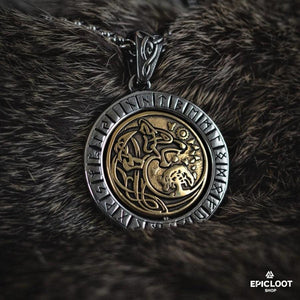 Hati Wolf Rotating Pendant Necklace